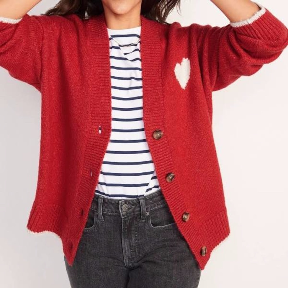 NWT Heart Cardigan with Buttons Size Petite Medium